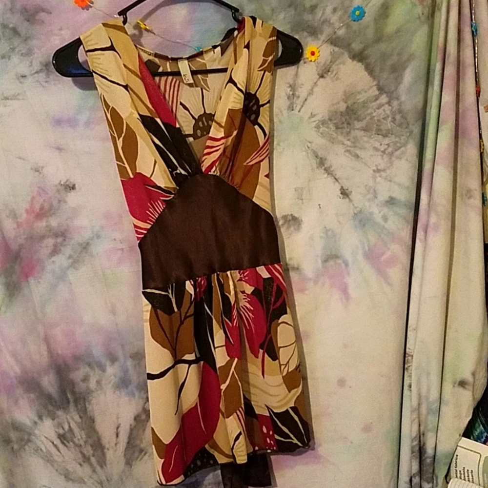 Tank top blouse that ties in the back